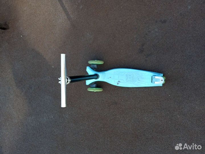 Трëх колëсный самокат