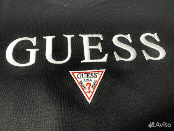 Свитшот Guess: комфорт и шик в одном