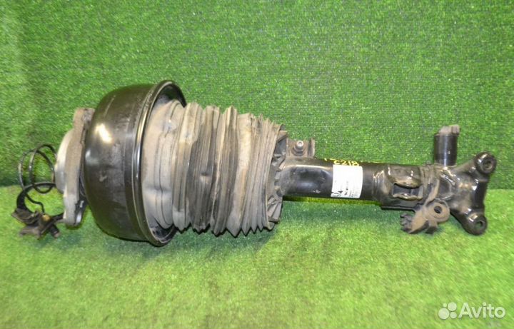 Стойка передняя L Mercedes-Benz CLS-Класс, С218