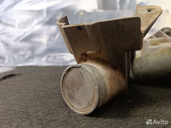 Дефлектор выпускного коллектора VAG