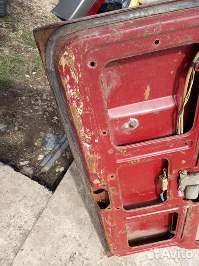 Крышка богажника ваз 2104