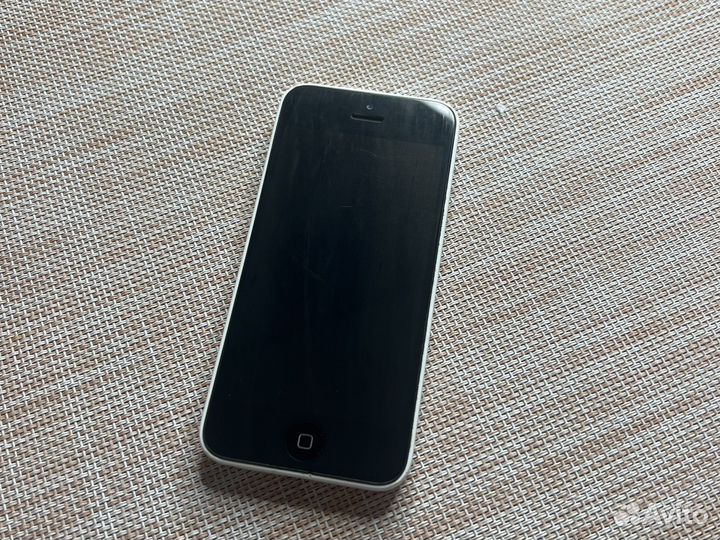 iPhone 5C, 8 ГБ