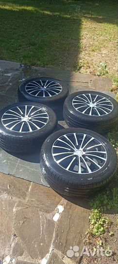 Комплект колес R17 5x114 3 с резиной