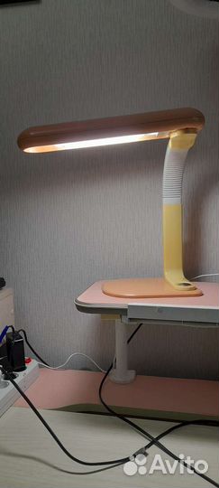 Лампа настольная