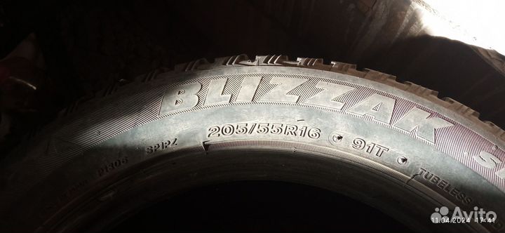 Bridgestone Blizzak Spike-01 205/55 R16 91T