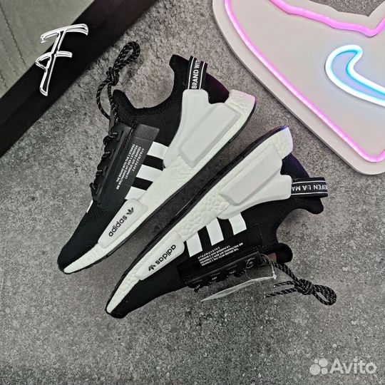 Кроссовки Adidas Новые