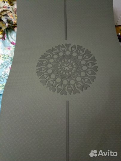 Коврик для йоги и фитнеса