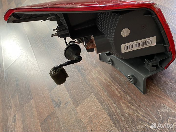 Фонарь задний левый kia rio 3 хэтчбек