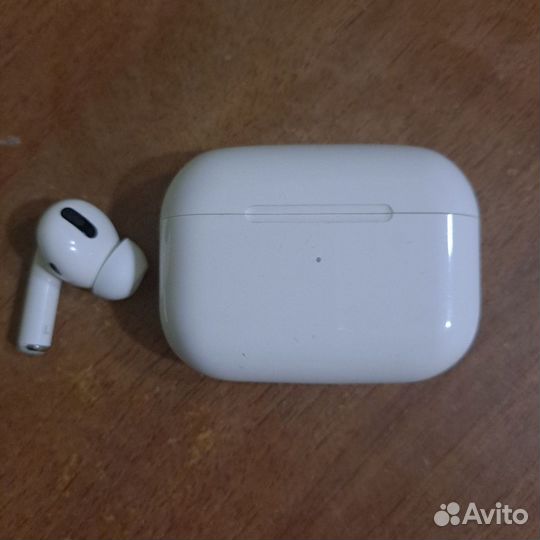 Apple airpods pro