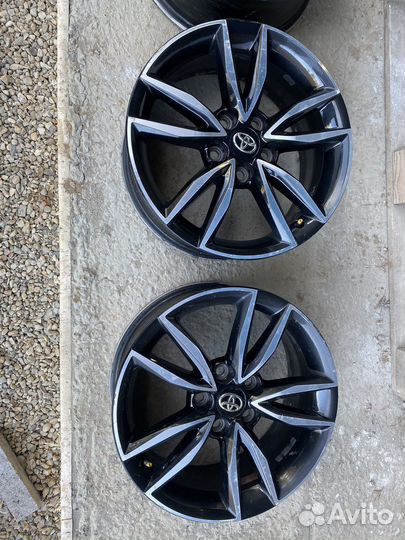 Литье диски r17 5x114 3 от Camry 55 exclusive