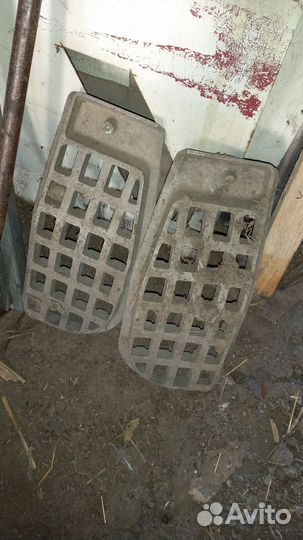 Подножки на кенгурин delica