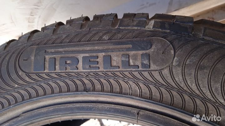 Pirelli Winter 210 Performance 285/40 R17