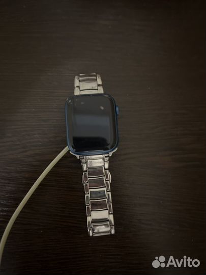 Продам часы Apple watch 7