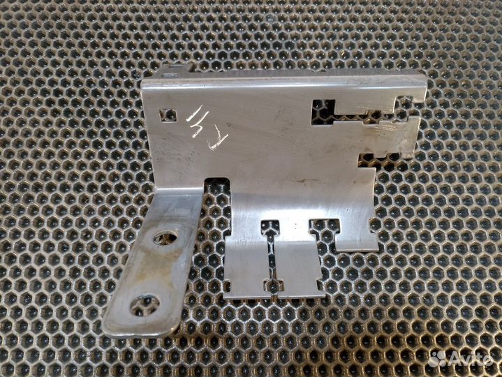 Кронштейн трубок AdBlue Renault T, Volvo FH