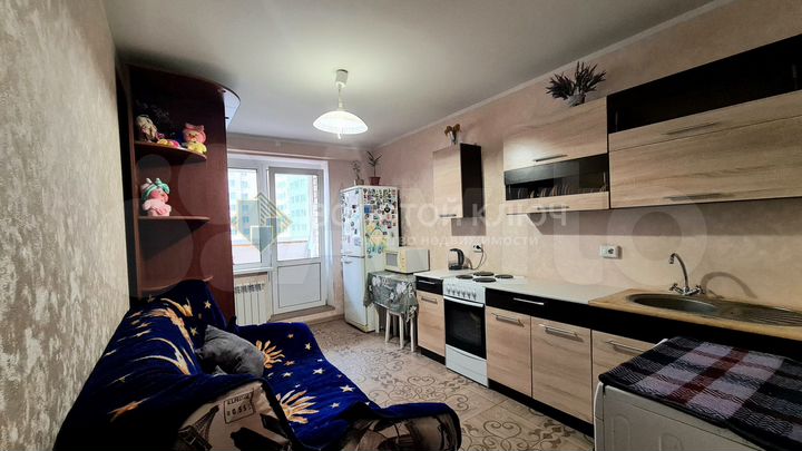 2-к. квартира, 66 м², 6/17 эт.