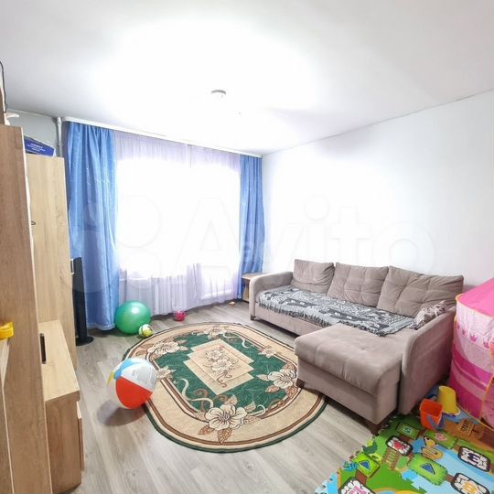 2-к. квартира, 49 м², 6/9 эт.