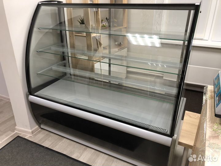 Холодильная витрина carboma 1.3