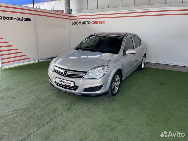 Opel Astra 1.8 AT, 2008, 240 700 км