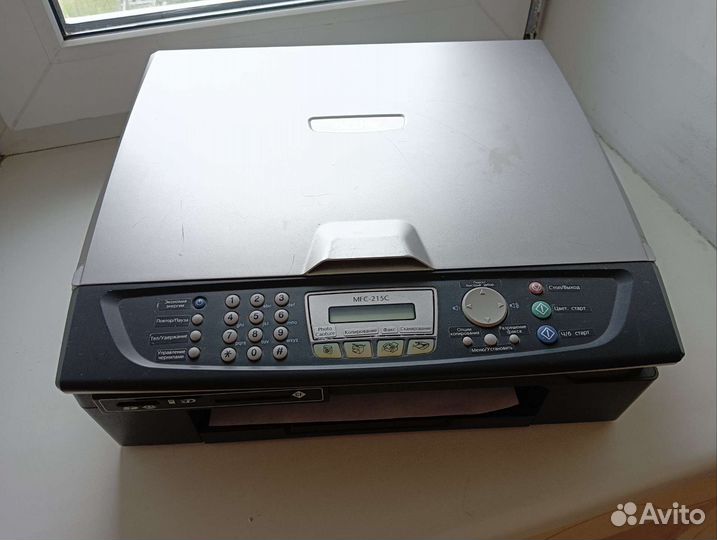 Два принтера HP со сканером и Brother