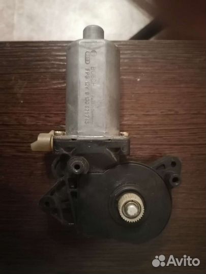 Моторчик стеклоподьемника