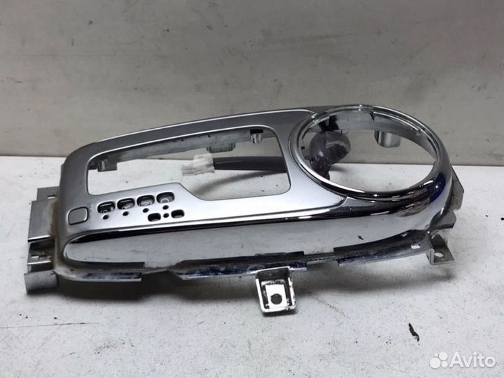 Накладка селектора АКПП Infinity Qx80 Z62 2015