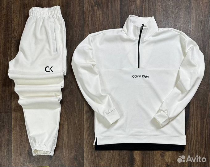 Спортивный костюм Calvin Klein