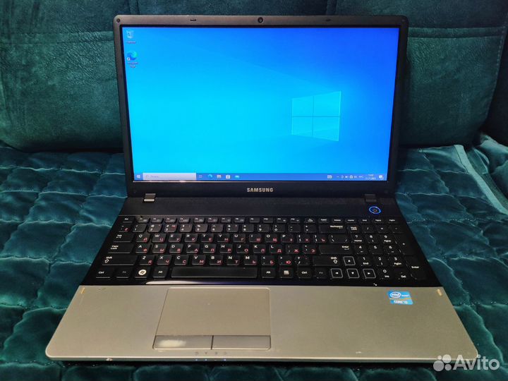 Samsung Core i3 + GeForce 520MX + SSD