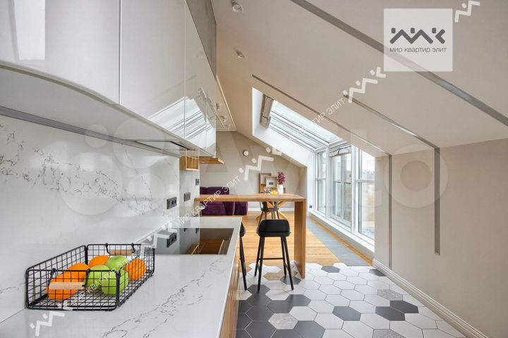 4-к. квартира, 173 м², 8/8 эт.