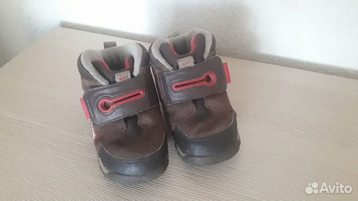 Кроссовки Nike