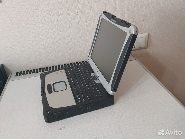 Военный защищенный ноутбук Panasonic CF-18