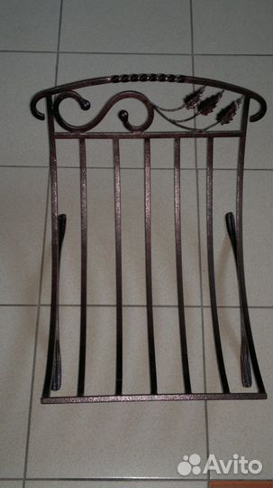 Декоративная кованная подставка для дров