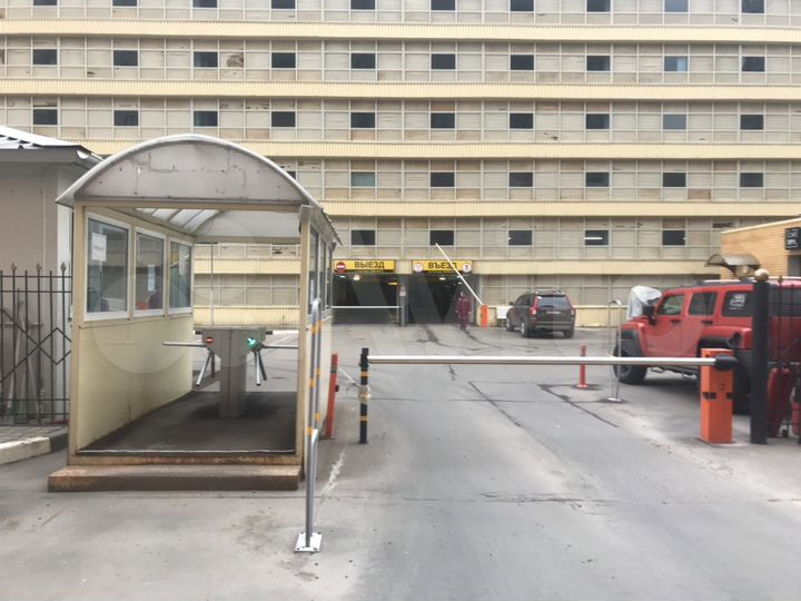 Машиноместо, 20 м²