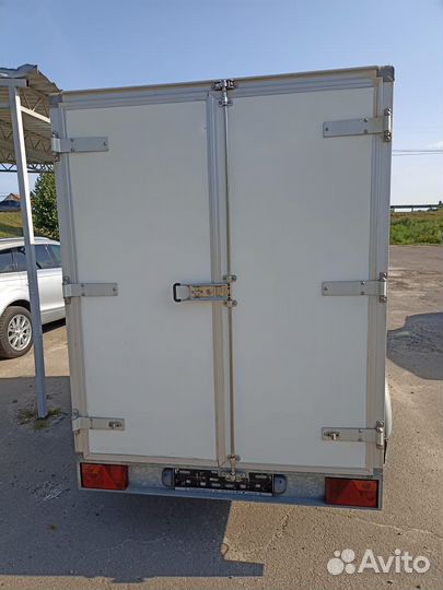 Прицеп легковой двухосный трейлер