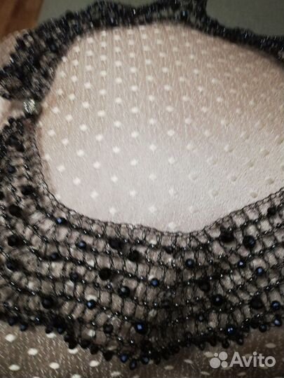 Кружевной воротник с камнями