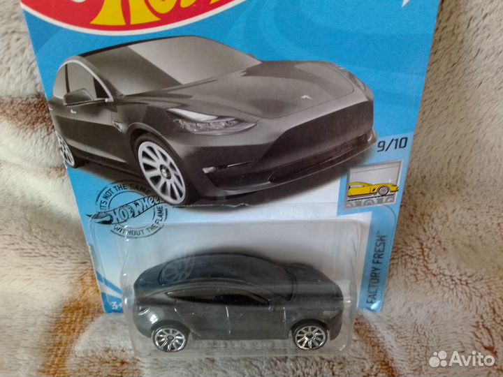 Hot Wheels - Tesla Model 3 - Хот Вилс