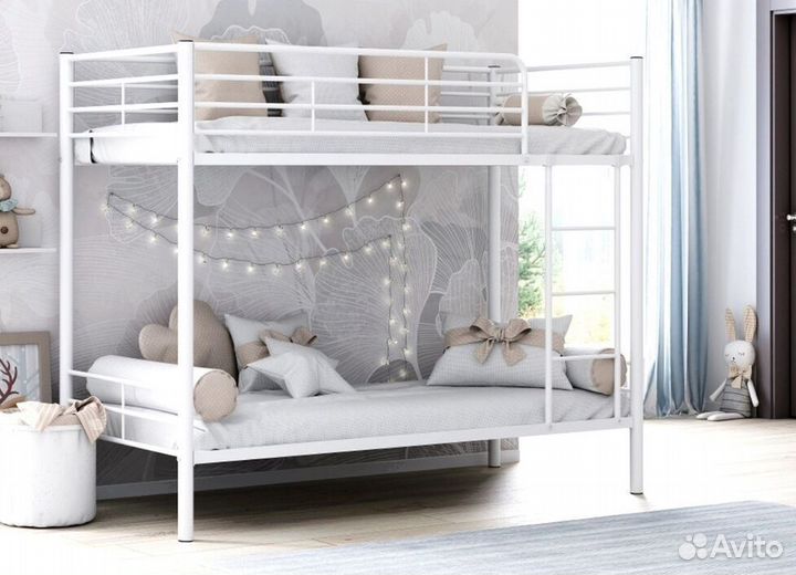 Кровать двухъярусная