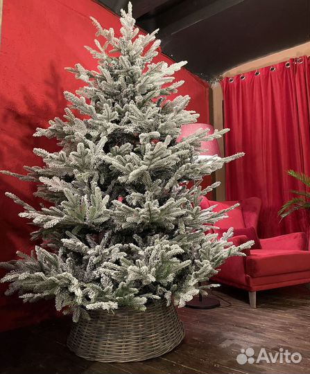 Елка искусственная