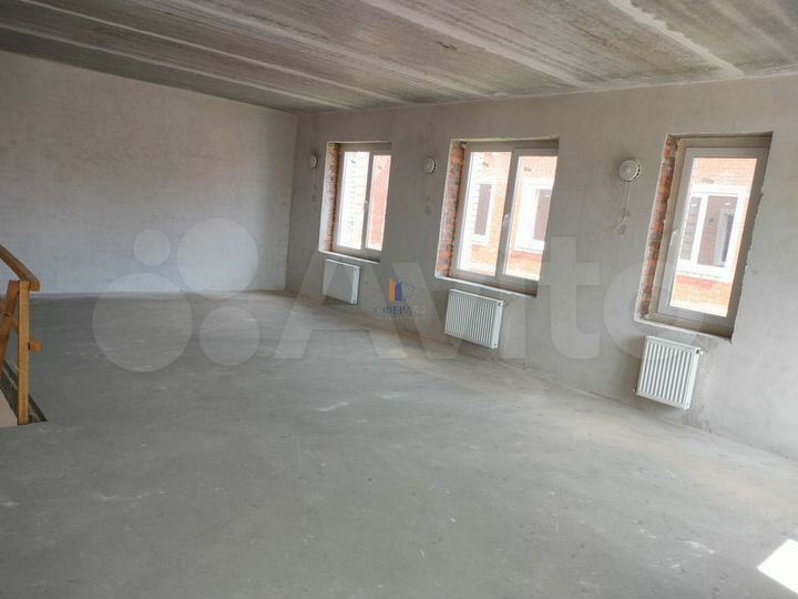 4-к. квартира, 86 м², 2/2 эт.