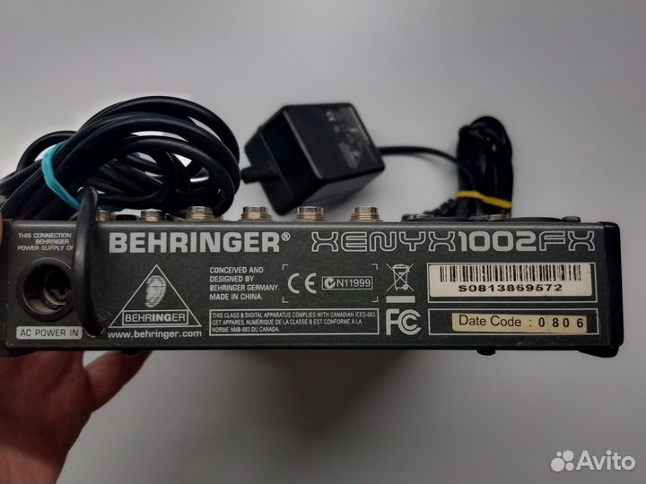 Микшерный пульт Behringer Xenyx 1002Fx