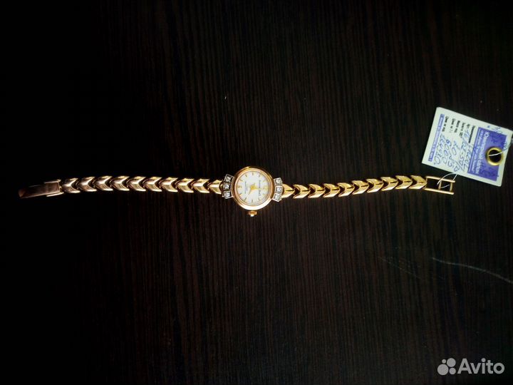 Золотые часы 585