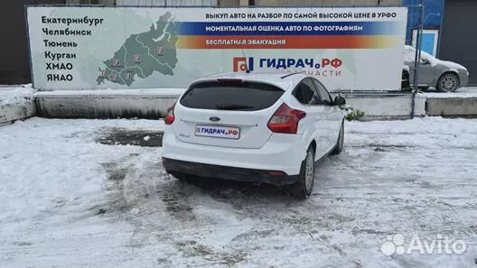 Обшивка стойки средней левой нижняя Ford Focus 3 1