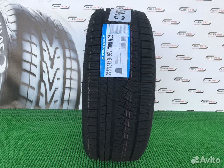 Triangle PL02 225/45 R19 96V