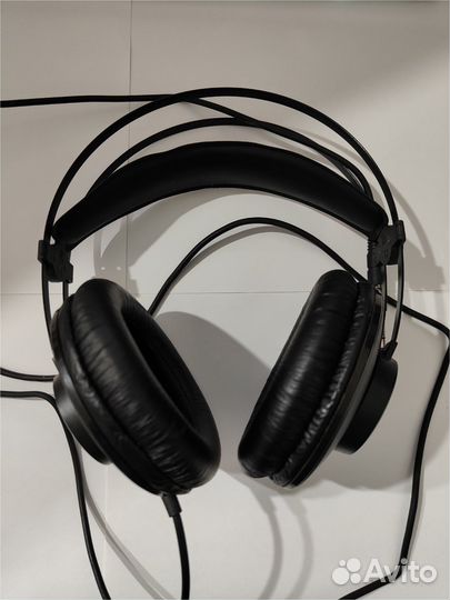Наушники AKG K52