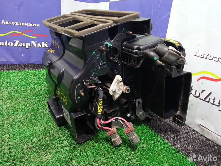 Отопитель в сборе Mitsubishi Pajero Sport