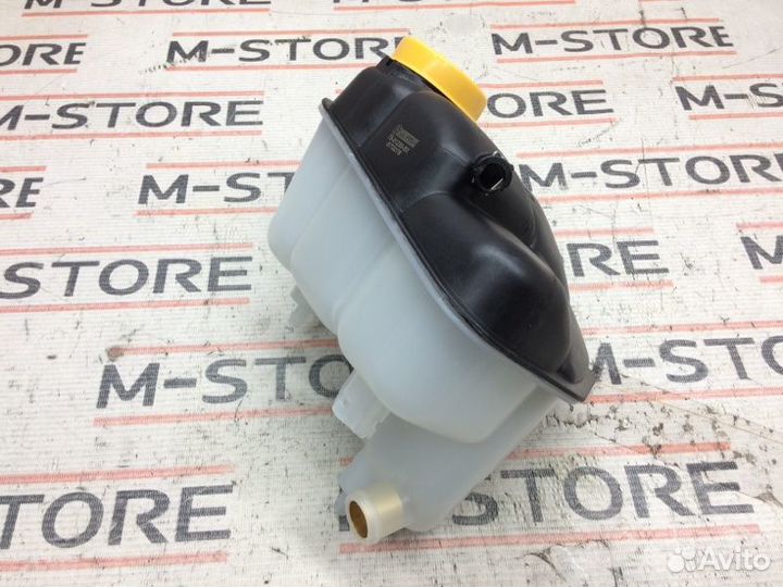 Бачок расширительный Mercedes-Benz E-Class W211