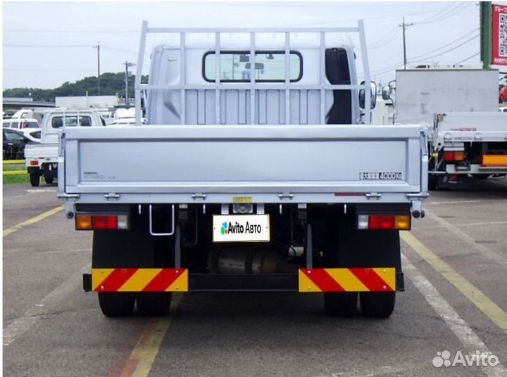 Бортовой грузовик Nissan Atlas, 2016