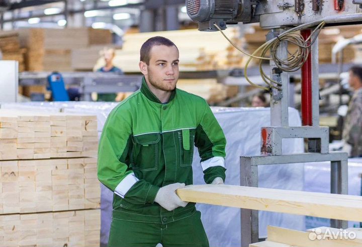 Рабочий на обработку древесины / жилье