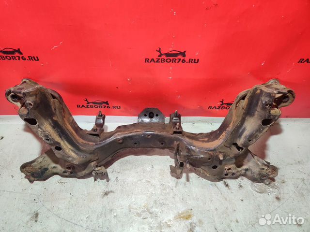 Подрамник передний Mazda 323 BA