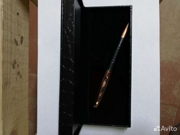 Ручка в подарочной коробке. Набор ручка и карандаш