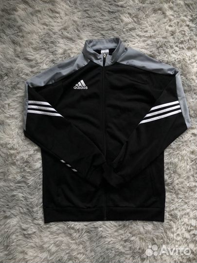 Олимпийка Adidas размер M и XXL